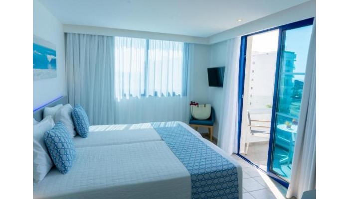 Anonymous Beach Hotel poza 5