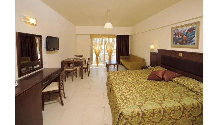 Euronapa Hotel Apartments poza 5