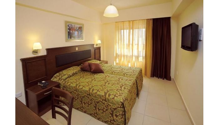 Euronapa Hotel Apartments poza 4