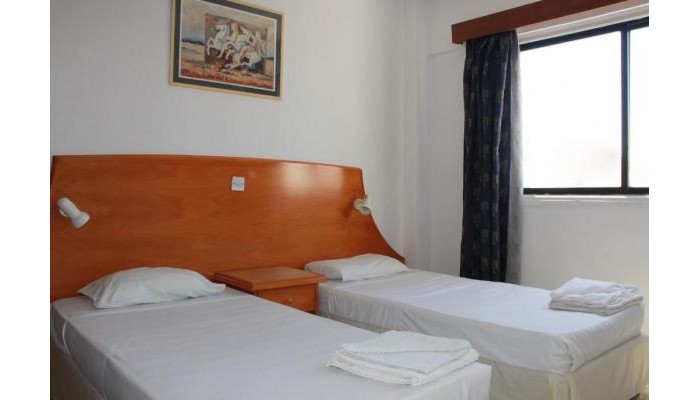 Florea Hotel Apartments poza 8
