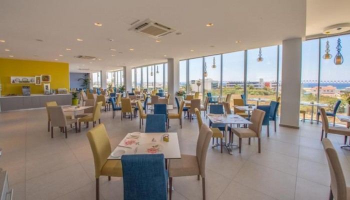 Hotel Nicholas Color poza 3