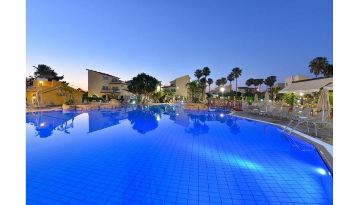 Makronissos Village poza 0