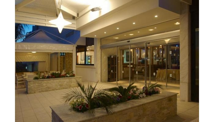 Senator Hotel Apartments poza 4