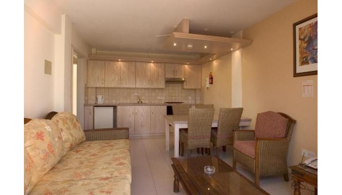 Senator Hotel Apartments poza 9