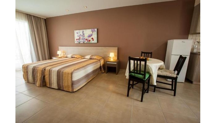 Crystallo Apartments poza 2