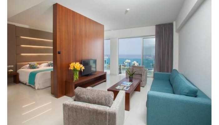 King Evelthon Beach Hotel And Resort poza 2