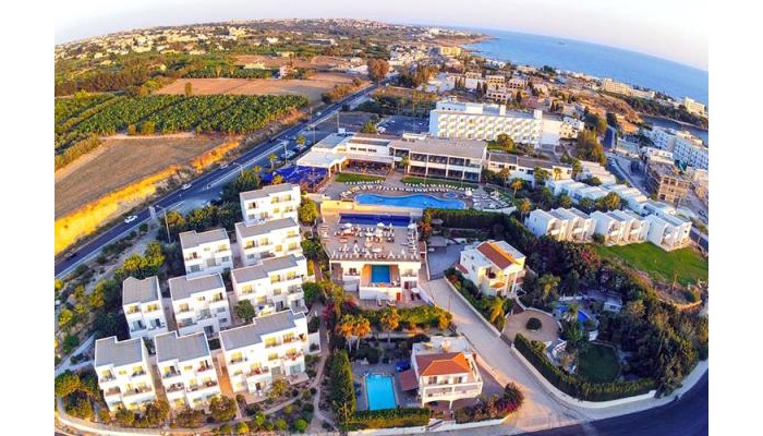 Theo Sunset Bay Holiday Village poza 0